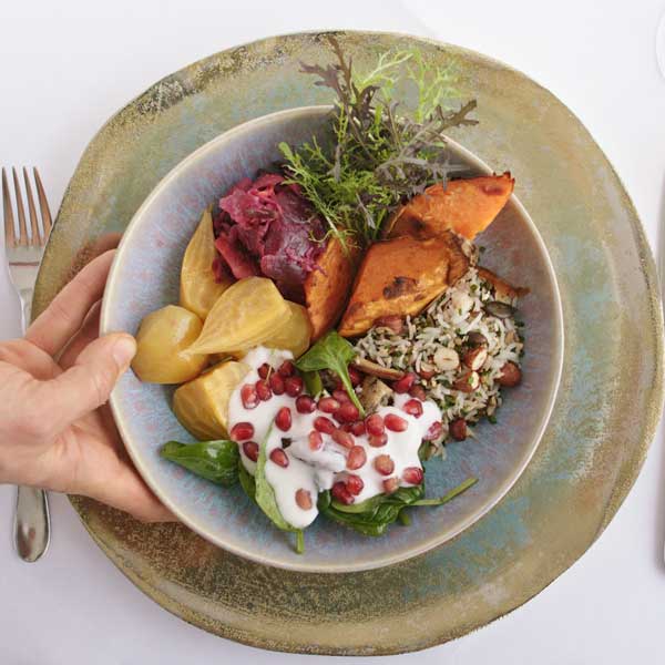 Ein Teller mit leckerem Essen