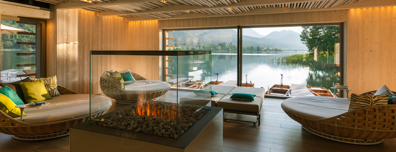 yoga-retreat-79 Ruheraum mit Blick auf den Weissensee
